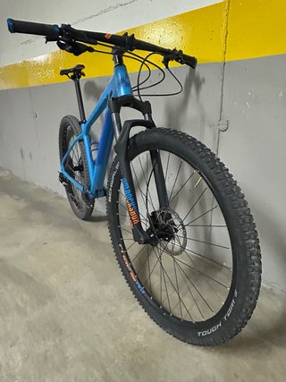 Bicicleta MTB Cube Reaction