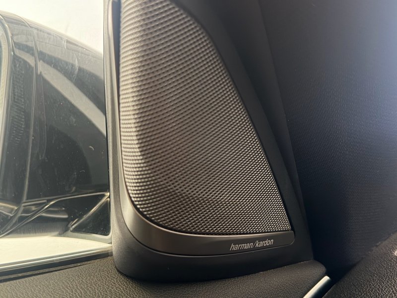BMW Serie 5 2018, foto 34