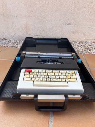 Máquina de escribir Olivetti Lettera 36 Eléctrica