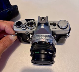 Olympus OM-1+Zuiko 50mm f/1.4 MC Analógica ocasión