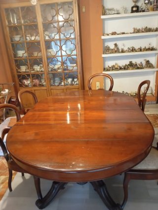 Mesa comedor extensible en coba siglo XXI