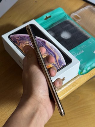 iPhone XS Max Rosso