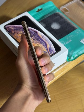 iPhone XS Max Rosso
