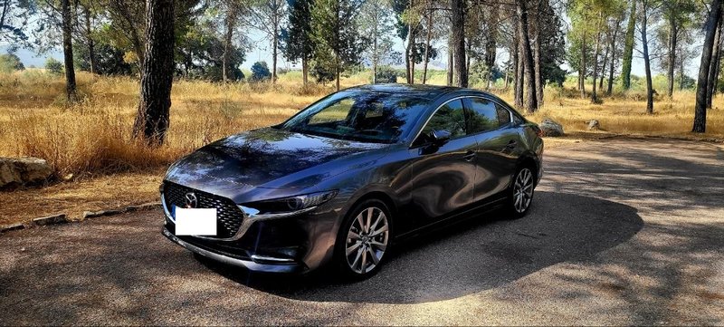 Mazda 3 Sedán e-Skyactiv X Zenith Safety + Bose - foto 1