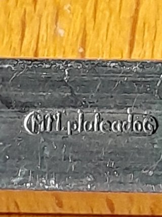Cucharones antiguos de metal plateado