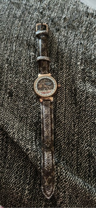Reloj Louis Vuitton Marrón Multicolor