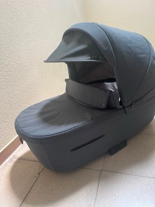 Silla de paseo Inglesina Aptica + Capazo + Bolso