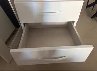 Cama nido, escritorio y mesa de dormitorio