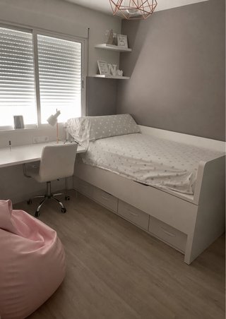 Cama nido, escritorio y mesa de dormitorio