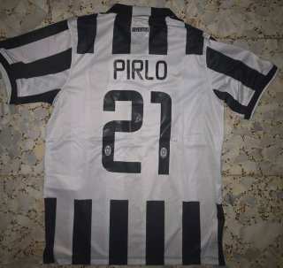 Camiseta Juventus Negra y Blanca