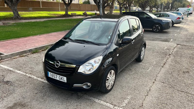 Opel Agila 2009 - foto 1