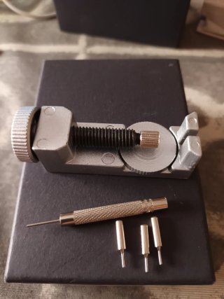 Herramienta para acortar correas