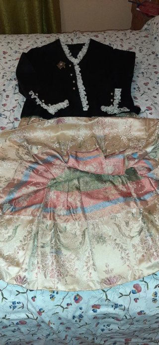 Antiguo traje regional hogueras años 80