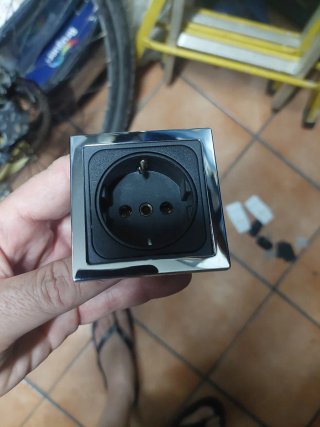 Enchufe caravana Sterckeman nuevo