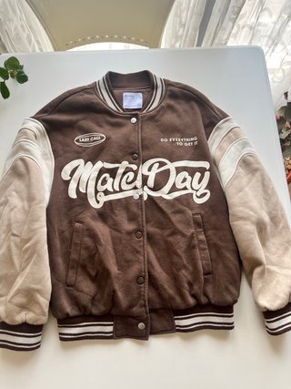 Sudadera Bershka Marrón y Beige