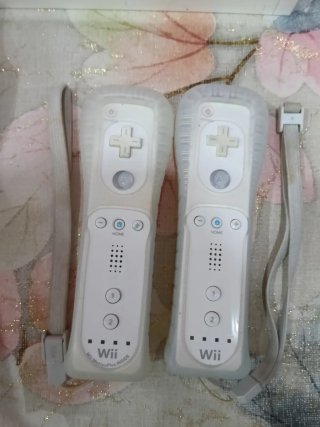 Consola Wii Blanca + 2 Mandos
