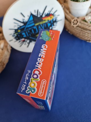 Caja Game Boy Color Pokémon Center Edition