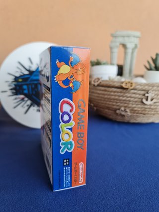 Caja Game Boy Color Pokémon Center Edition