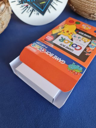 Caja Game Boy Color Pokémon Center Edition