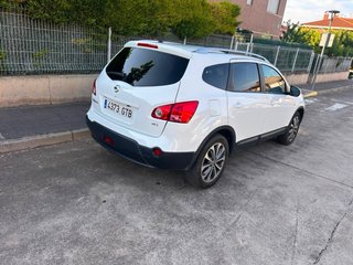 Nissan Qashqai+2 2010