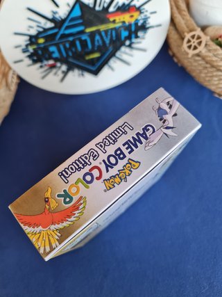 Caja Game Boy Color Pokémon Limited Edition