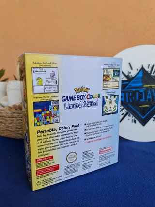 Caja Game Boy Color Pokémon Limited Edition