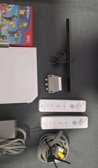 Consola Nintendo Wii + Juego Mario Bros