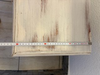 Mesitas de noche de madera blancas restauradas