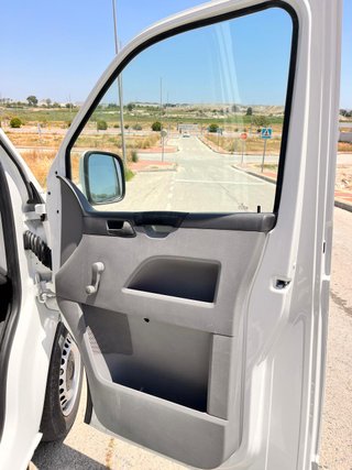 Volkswagen Transporter T5 2004