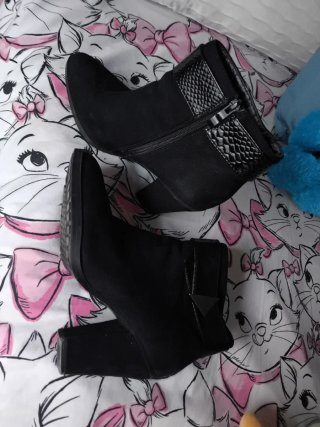 Botines negros tacón T38