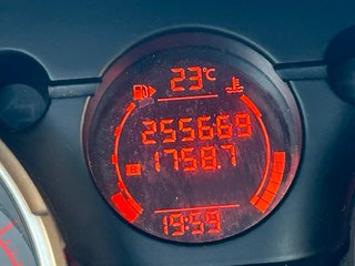 Nissan Qashqai+2 2010