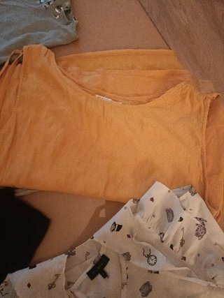 Lote 5 Camisetas Sra T.M y S.  2 -Sfera, 1- DI BYE