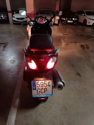 Yamaha Xcity 125 Maxi Scooter Negra/Plata