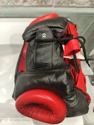 Casco Boxeo Cuero Protección Mentón Pómulos