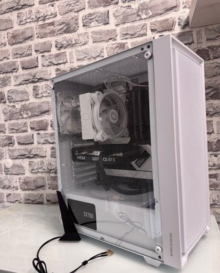 PC Gaming Ryzen 5 9600X RTX 4060 32GB DDR5