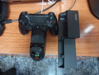 Cargador  de  PS4 + Base Refrigerante