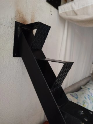 Escalera de hierro para altillo