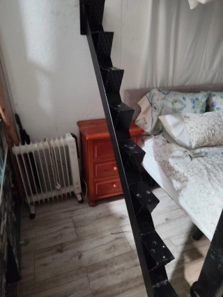 Escalera de hierro para altillo