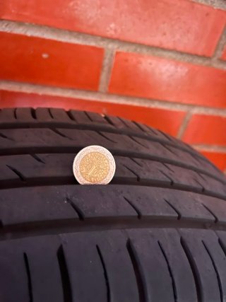 Llantas Volkswagen Golf 7.5 con Neumáticos.
