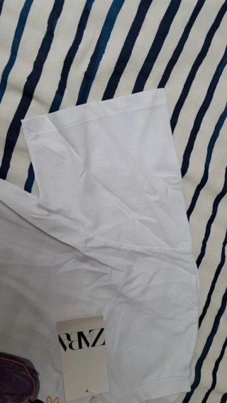 zara - camiseta nueva (con etiqueta)