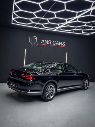 Volkswagen Passat R-LINE