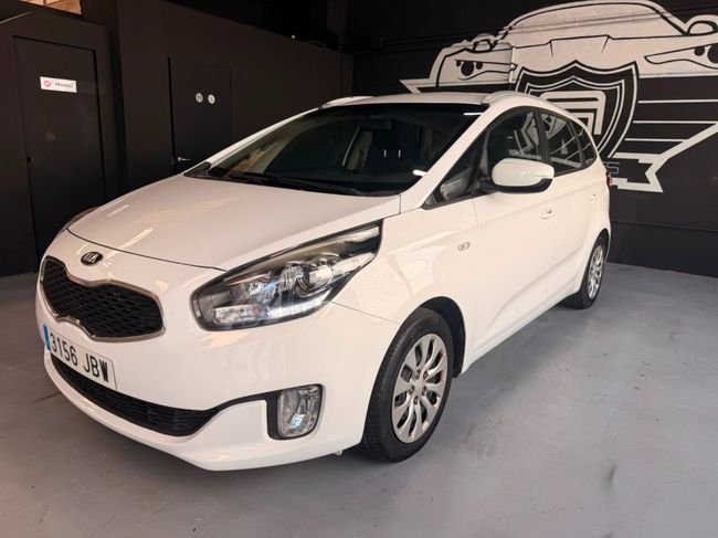 Kia Carens Concept - foto 1