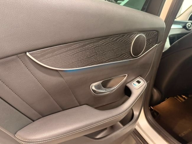 Mercedes-Benz GLC 2016, foto 12