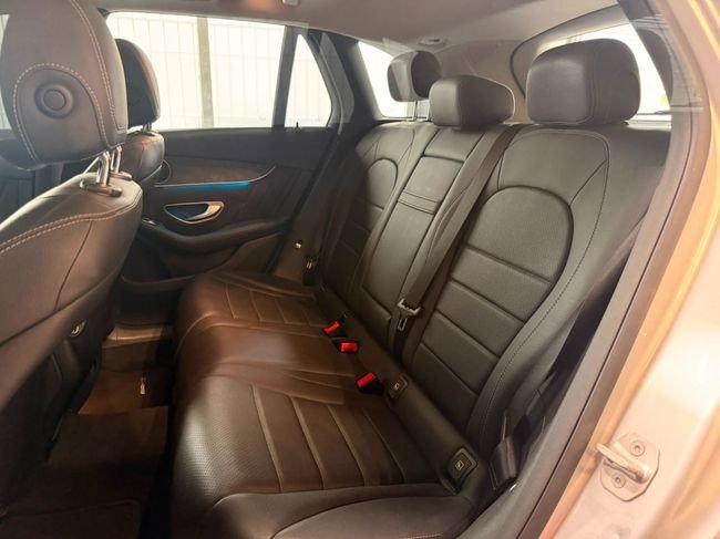 Mercedes-Benz GLC 2016, foto 15