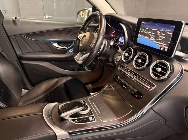 Mercedes-Benz GLC 2016, foto 16