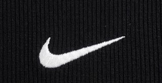 Camiseta tirantes Nike negra