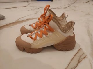 Sneakers donna beige e arancioni