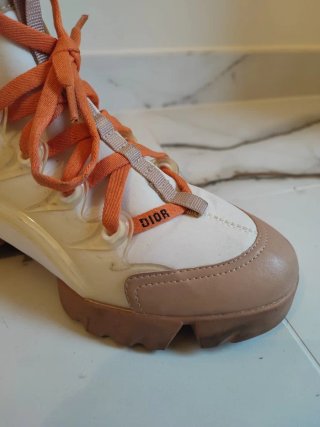 Sneakers donna beige e arancioni
