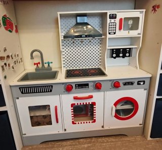 Cocina infantil de madera