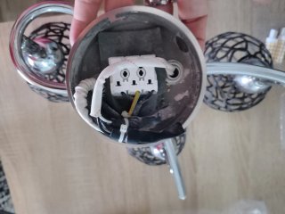 Lámpara 3 bolas metal y mimbre